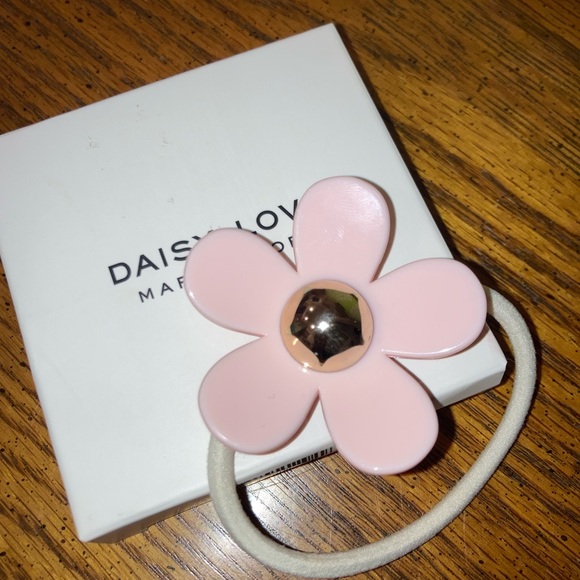 Marc Jacobs Daisy Love Flower Hair Band - NIB - Picture 3 of 4